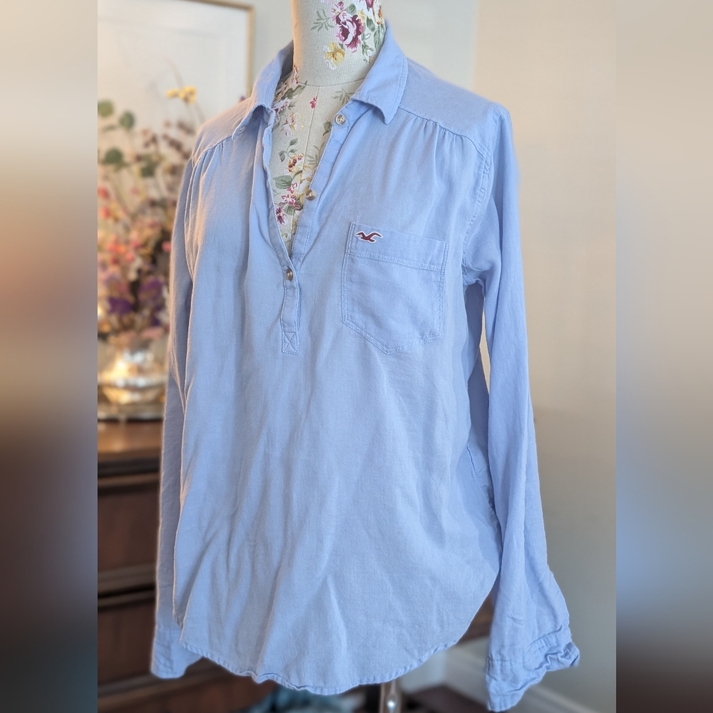 Hollister Women's Light Blue Long Sleeve Top -002